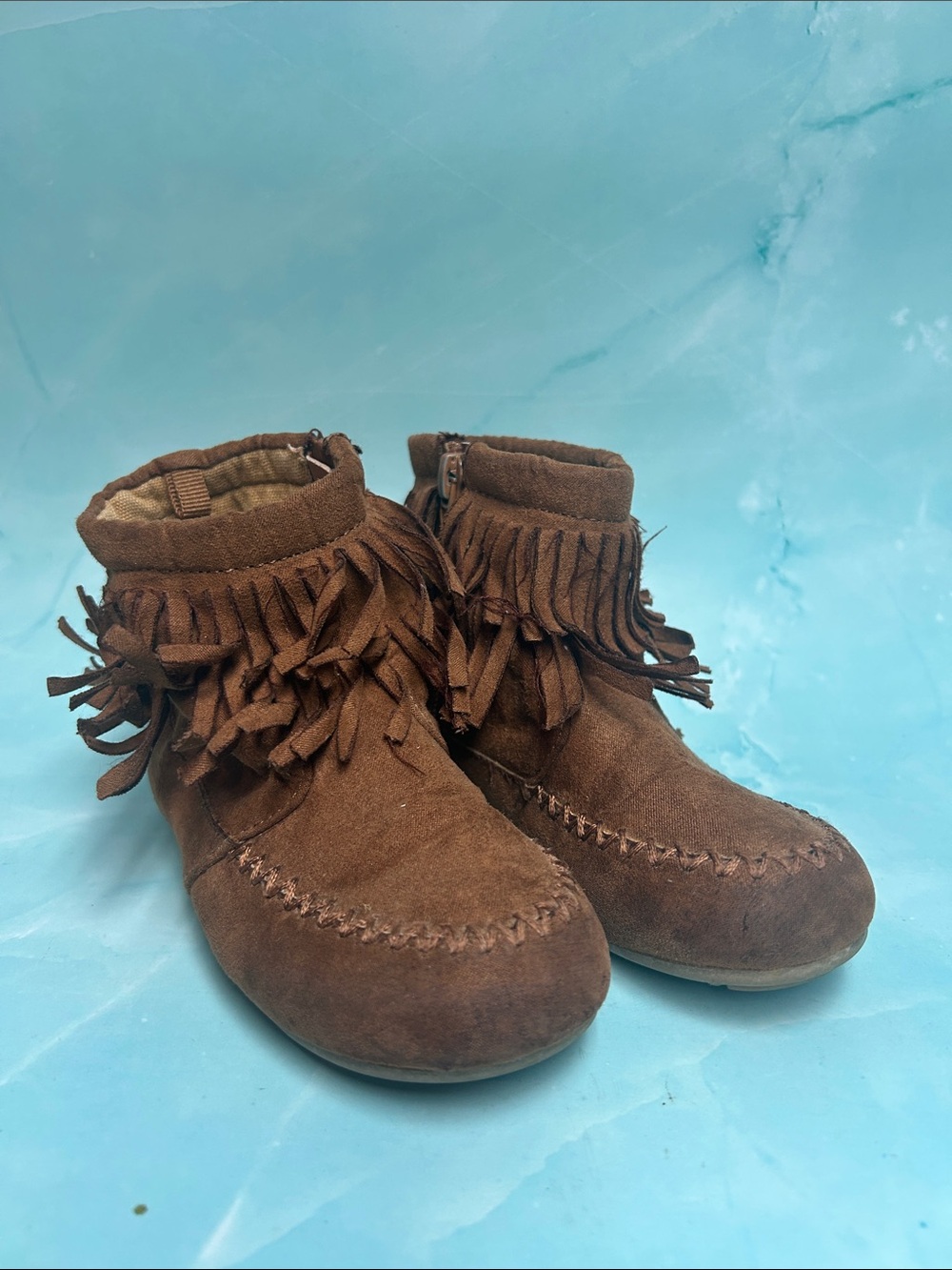 Joe Fresh Brown Suede Fringe Moccasin Boots for Kids Size 9